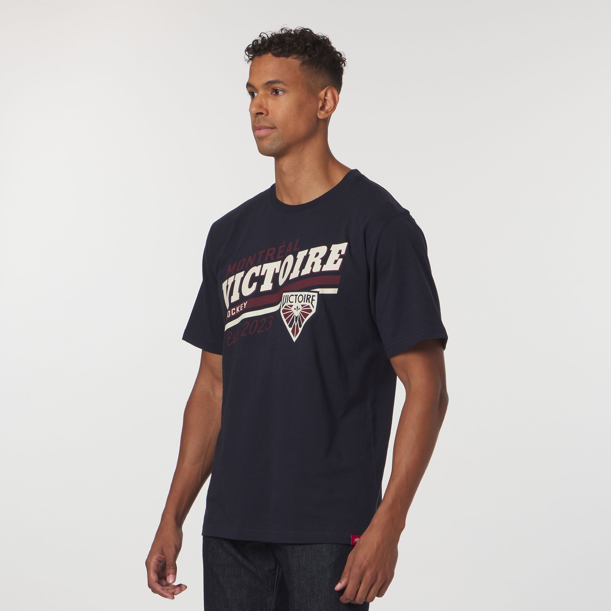 Adult Montreal Victoire Sportiqe Graphic Duke T-Shirt - T-Shirt in Navy