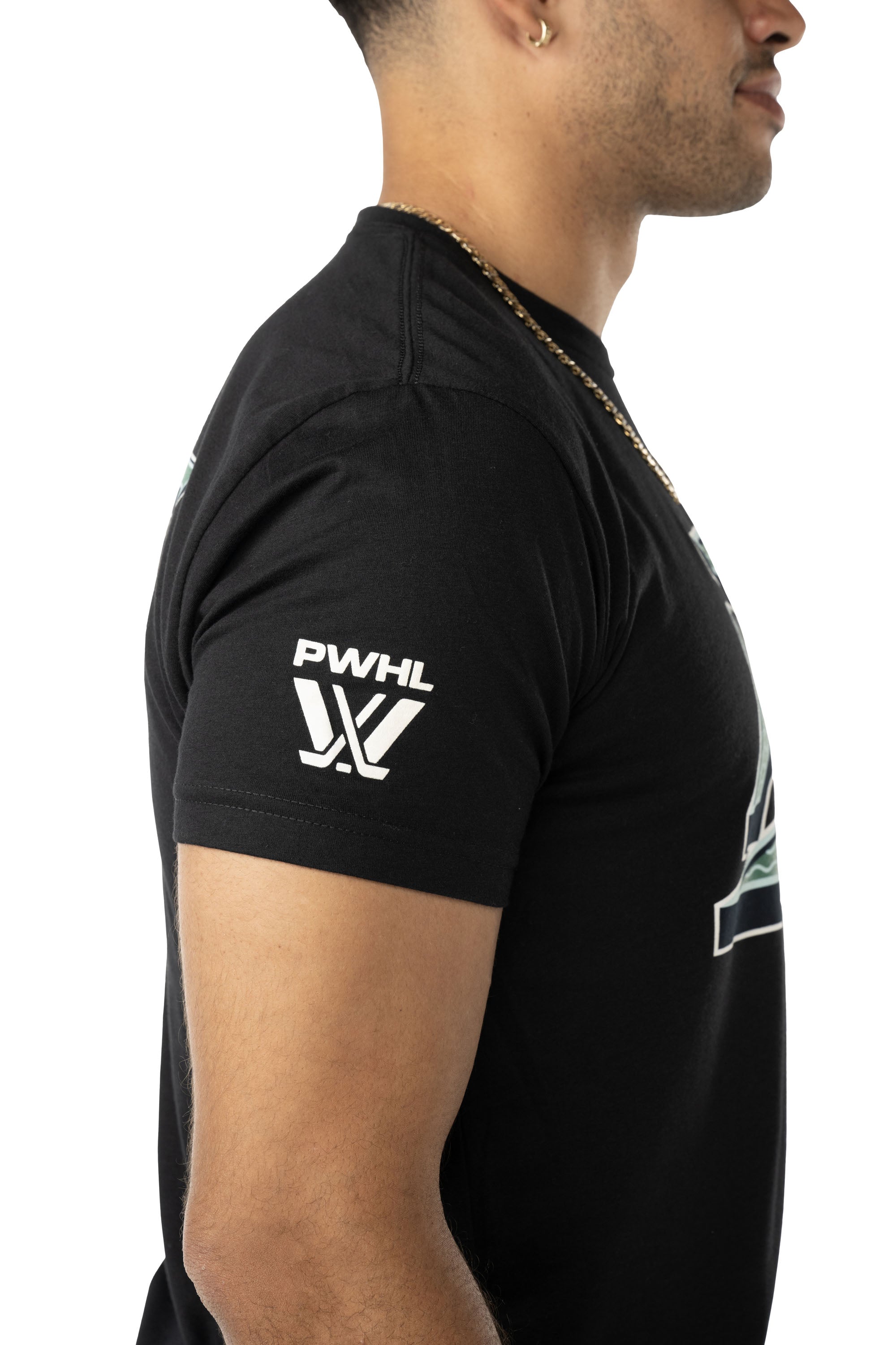 Boston Fleet Unisex Bauer Front Logo Back Name T-Shirt - T-Shirt in Black