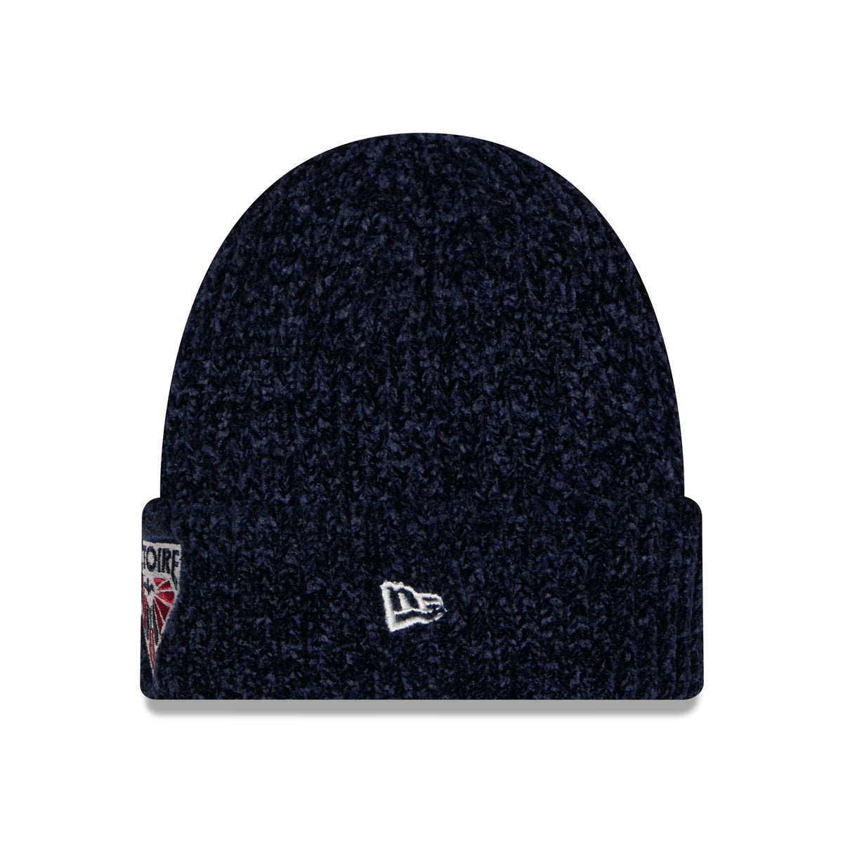 Side of dark blue knit Montreal Victoire beanie with a folded cuff, featuring a central embroidered New Era logo.