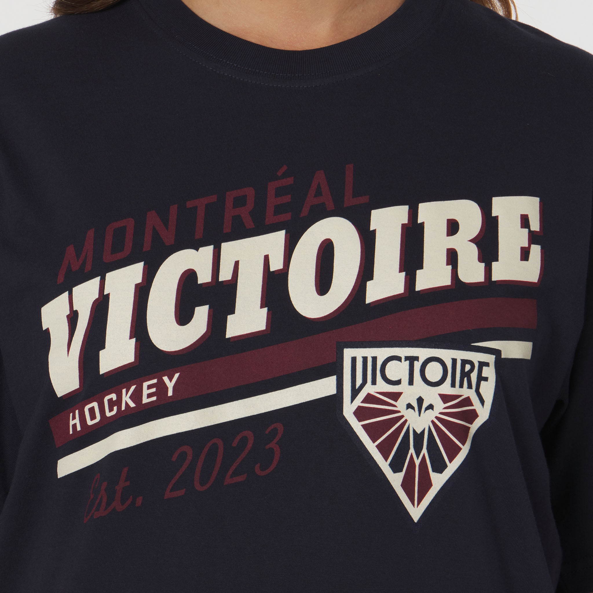 Adult Montreal Victoire Sportiqe Graphic Duke T-Shirt - T-Shirt in Navy