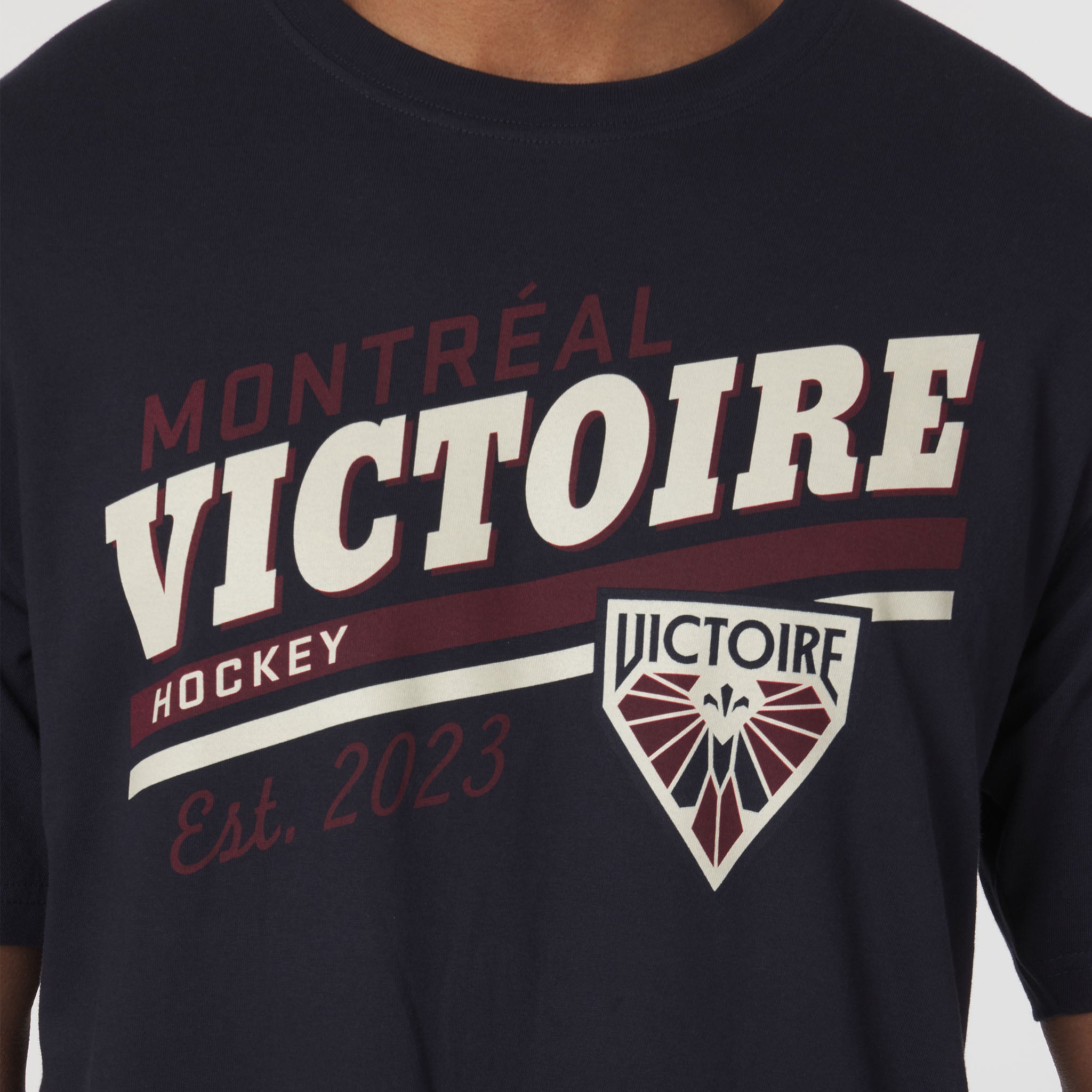 Adult Montreal Victoire Sportiqe Graphic Duke T-Shirt - T-Shirt in Navy