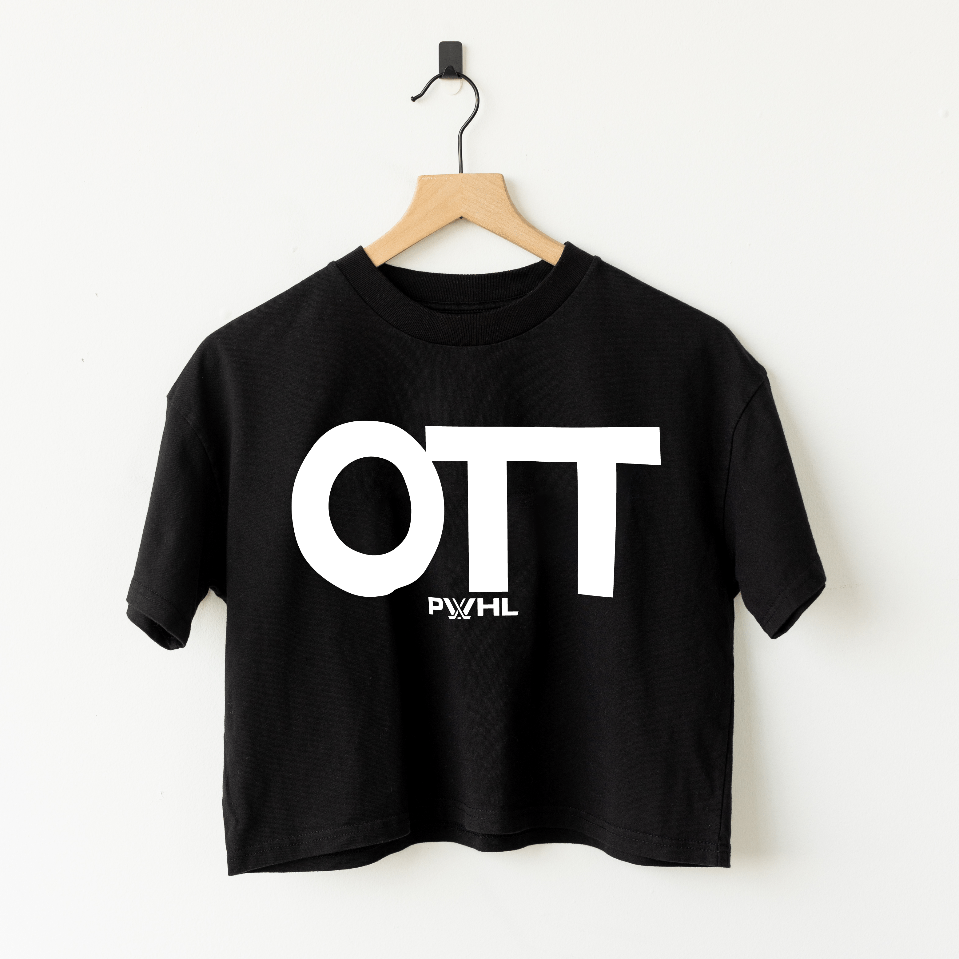 Ottawa Boxy Crop T-Shirt - T-Shirt in Black