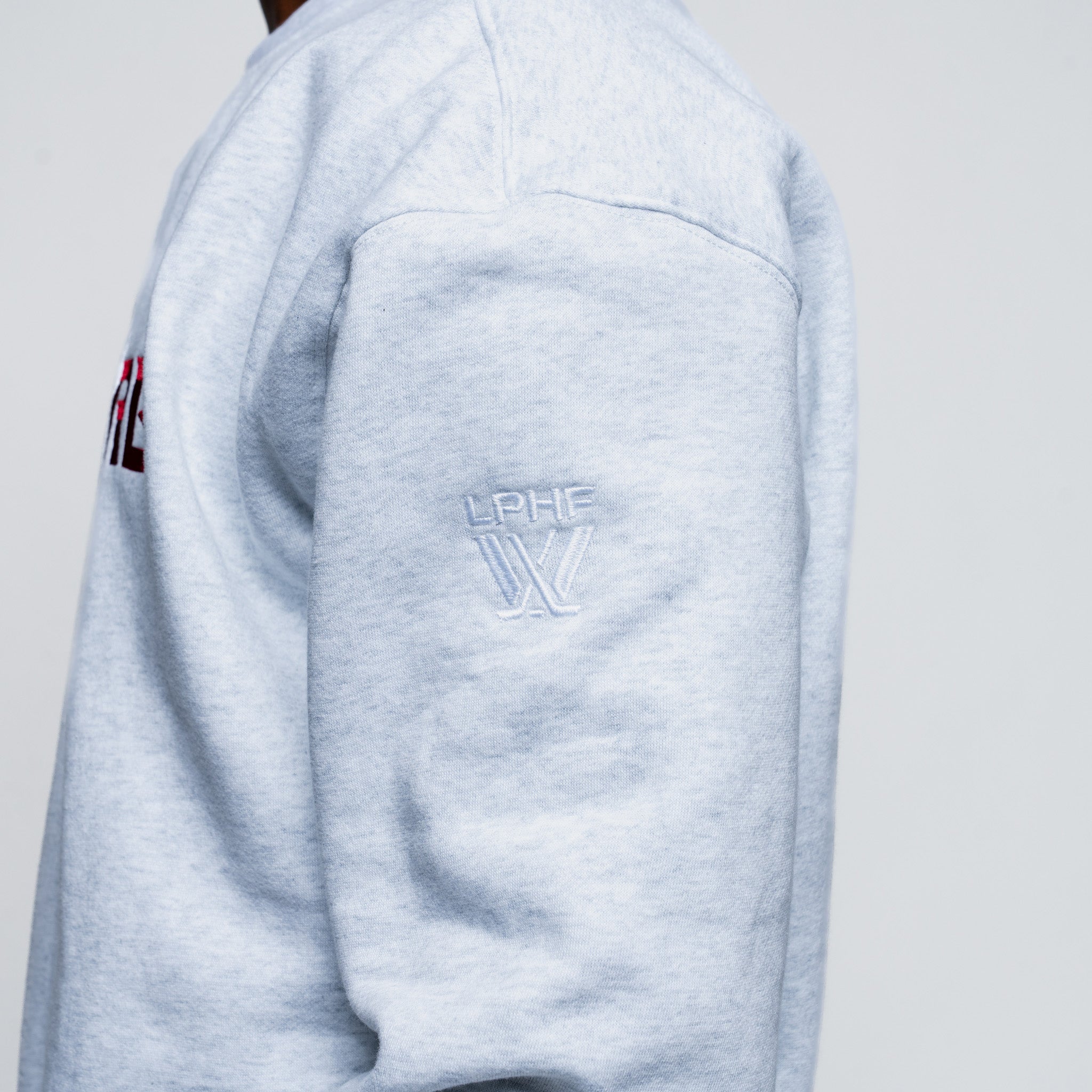 Adult Montreal Victoire Royalty Relaxed Crew - Crewneck in XS