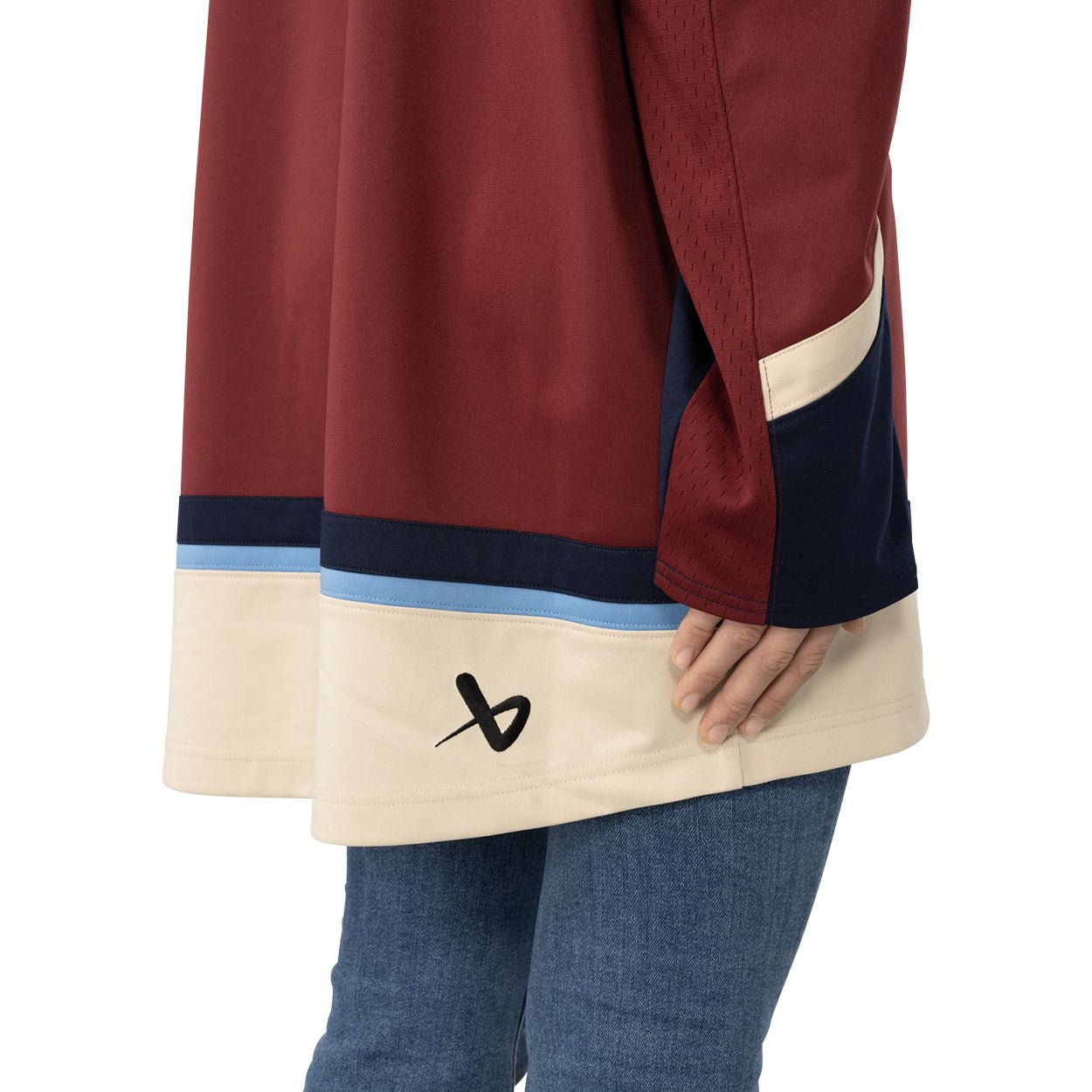 Montreal Victoire Adult Bauer Replica Home Jersey - Jersey in Maroon