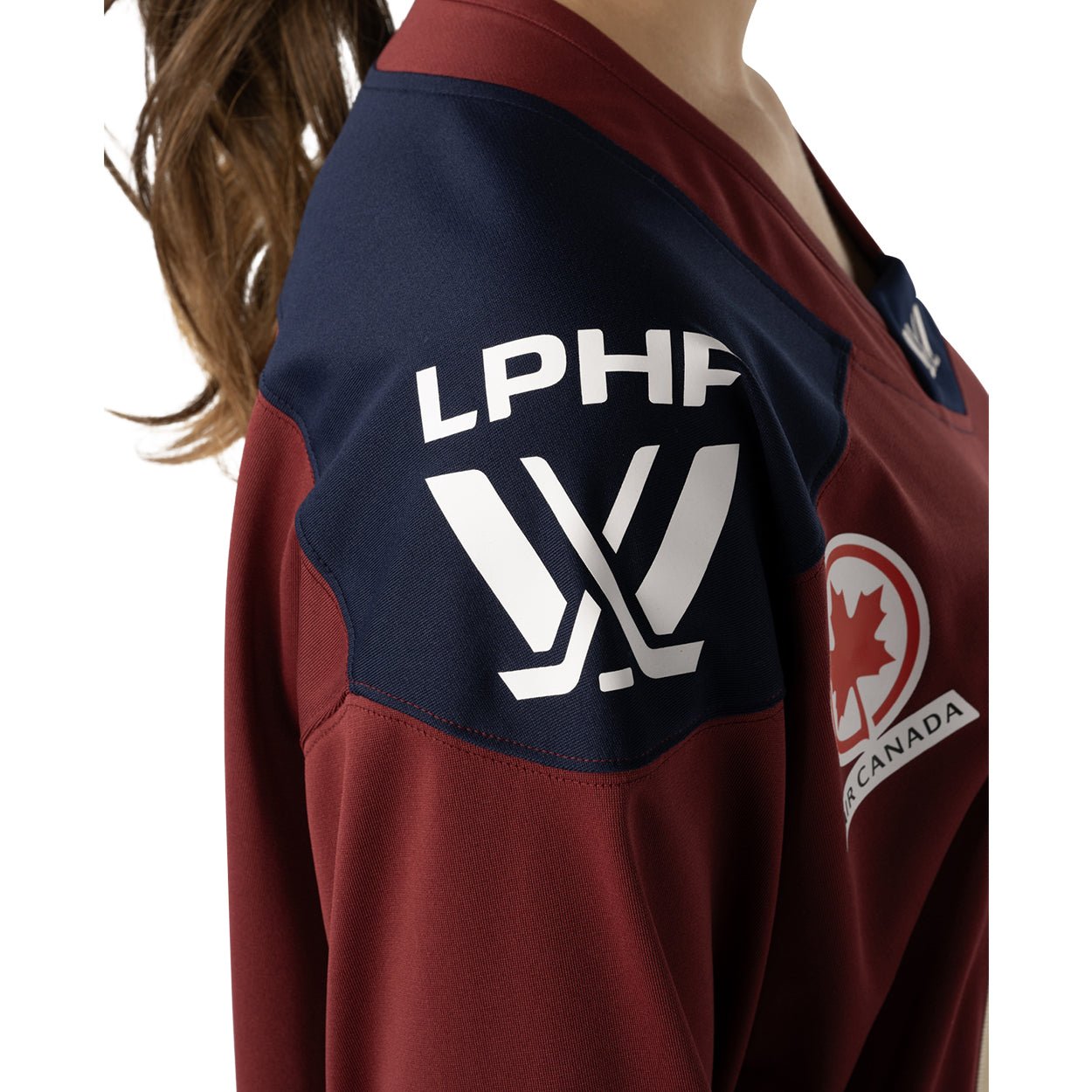 Montreal Victoire Adult Bauer Replica Home Jersey - Jersey in Maroon