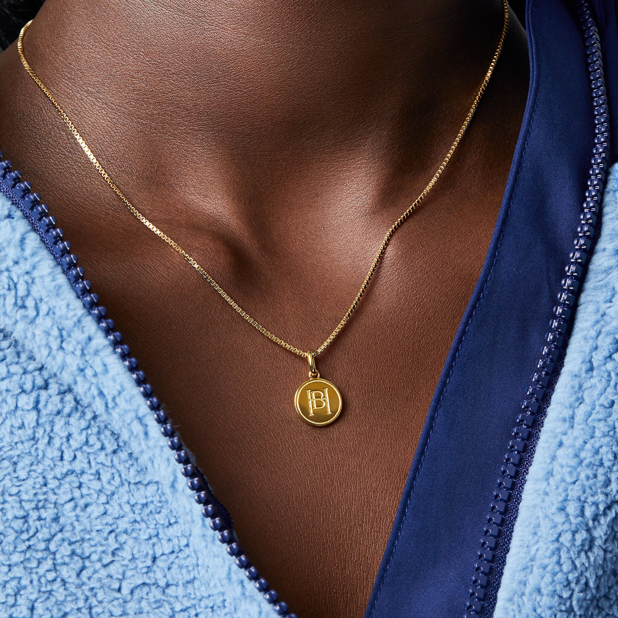 Toronto Sceptres Hillberg & Berk Gold Medallion Necklace - Jewelry in Gold