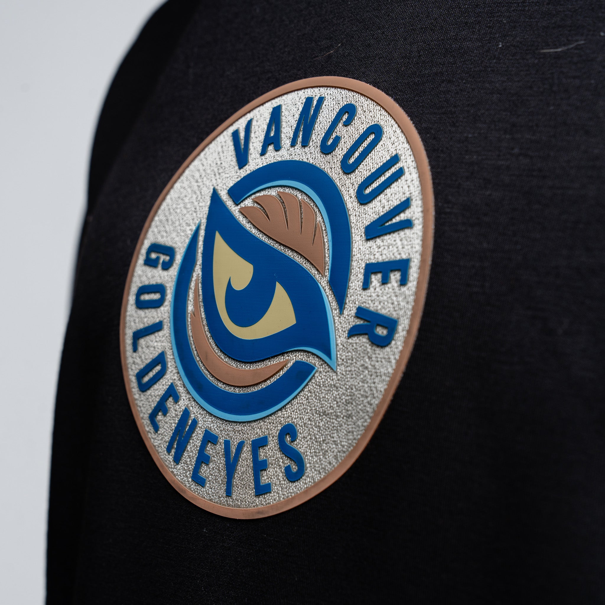 Adult Vancouver Goldeneyes Royalty Aura Performance Hoodie - Hoodie in XS