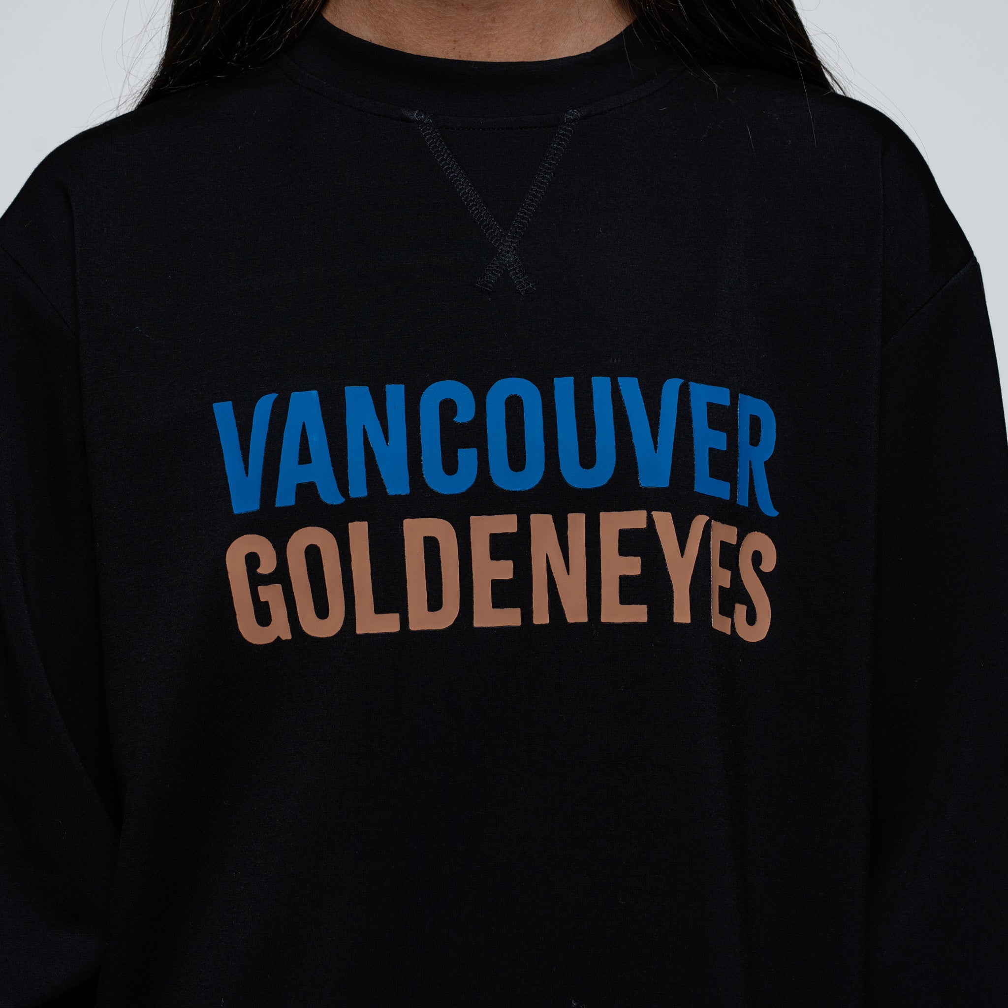 Adult Vancouver Goldeneyes Royalty Aura Performance Crew - Crewneck in XS